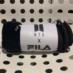Mini BTS X FILA blanket